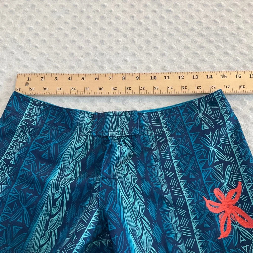 Crazy Shirts Board Shorts Womens 30 Teal Reversible Tribal Floral Surf Trunks
